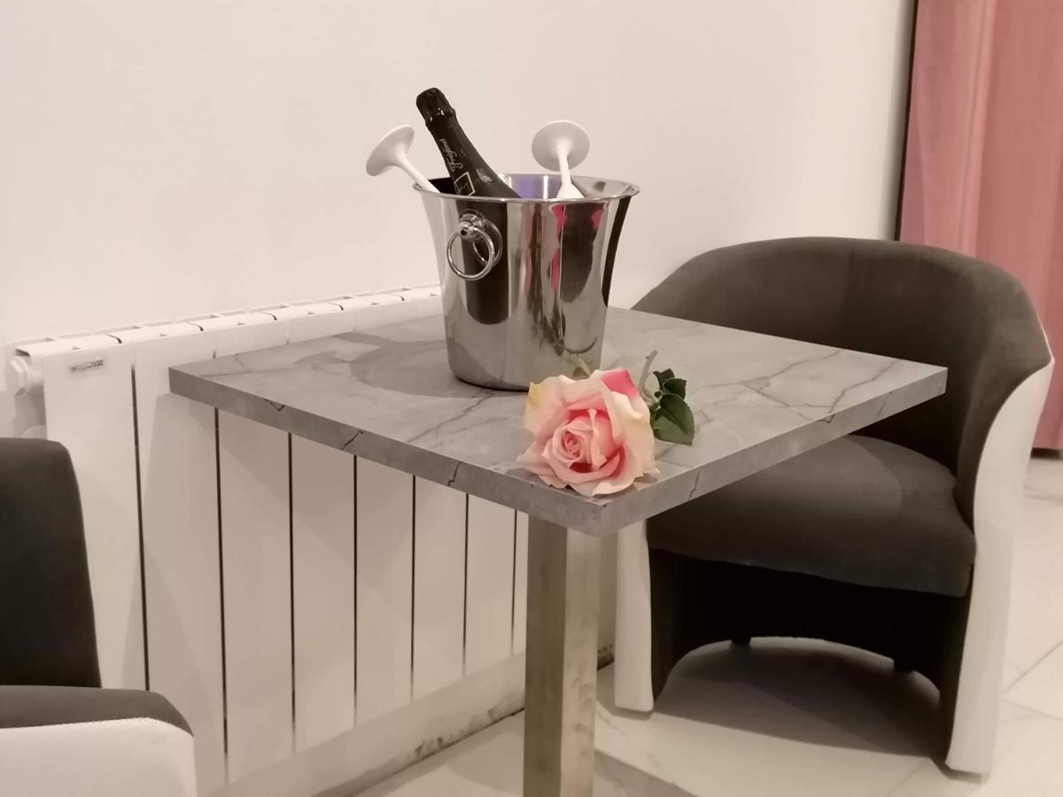 Jacuzzi Romantique 15 Min Etretat 2 Фекам Экстерьер фото